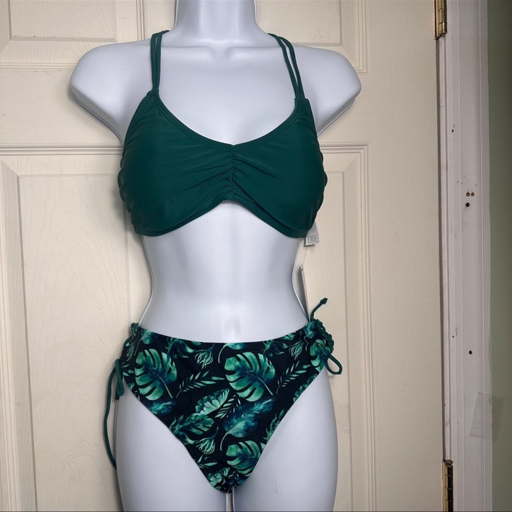 NWT Cupshe Bikini Green And Tropical Size Large Ties On‎ Side reversible bottoms